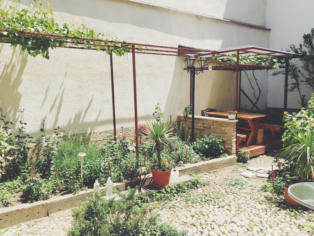 Guest house Nizama's Place SJJ Extérieur photo