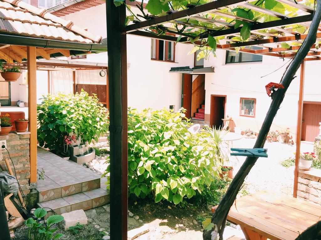 Guest house Nizama's Place SJJ Extérieur photo